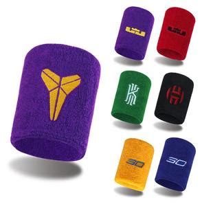悟空体育是国内领先的专业体育资讯平台 足球护腕吸汗